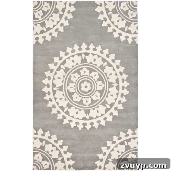12 Stunning Greige Rugs That Won't Break Your Budget 12 Safavieh Handmade Soho Light Grey / Ivory Wool Rug - Luxurious Greige Texture