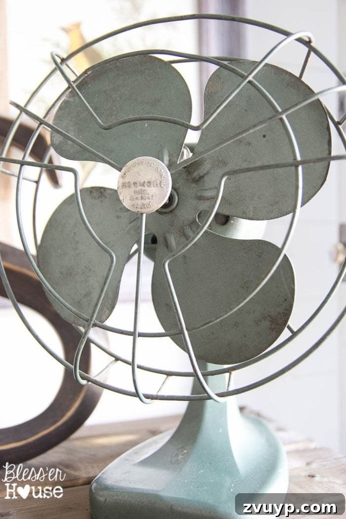 Foyer First Impressions: A Console Table's New Look 10 Modern Farmhouse Foyer Makeover: Vintage non-working desk fan as decor
