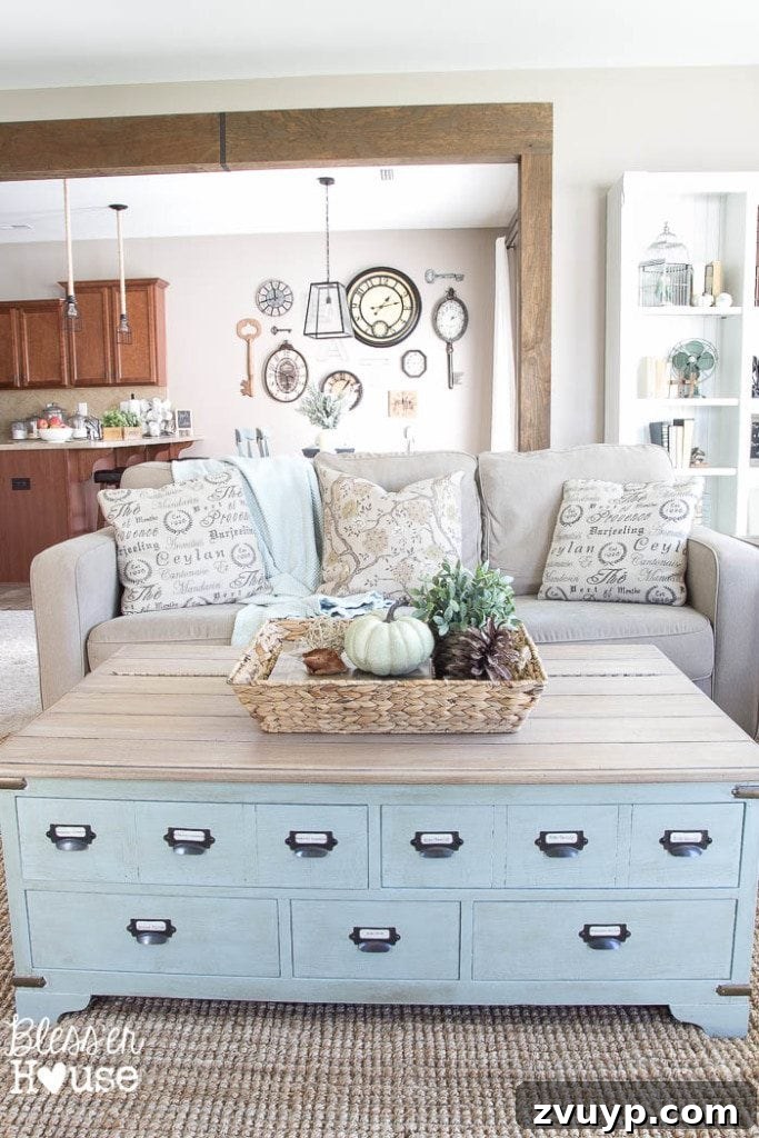 Your Exclusive Online Shopping Advantage 13 A broader view of the inviting and comfortable living room with the new rug