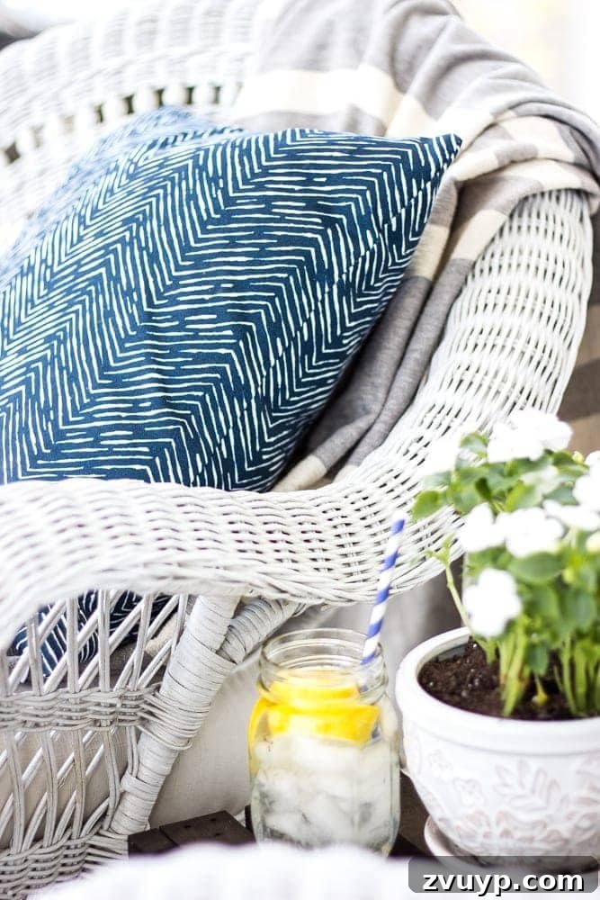 Bright & Breezy Summer Home Tour 5 Summer Home Tour 2016 with Country Living Magazine | blesserhouse.com