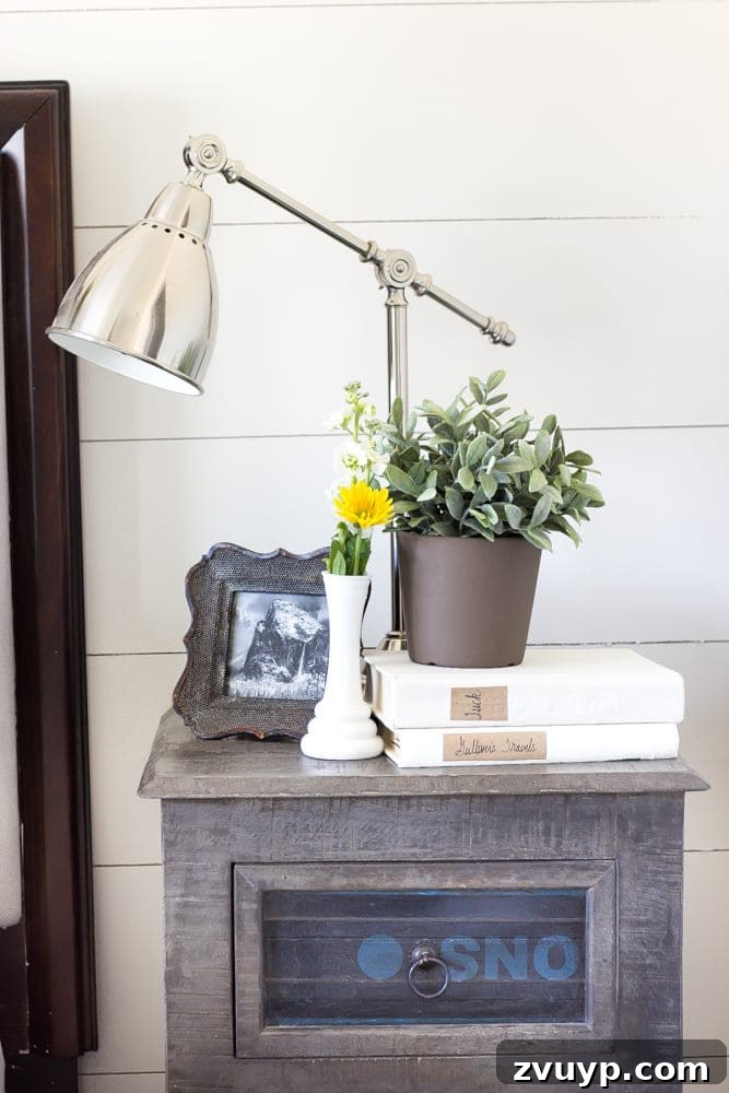 Decorating 101: Crafting Captivating Vignettes 8 Summer Home Tour (8 of 10)