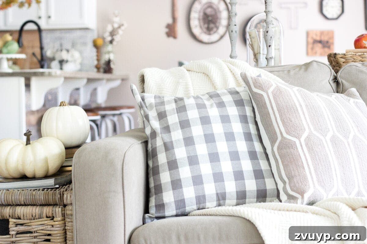 Autumn Home Decor Inspiration 22 Organized Living Room Decor: Coffee Table Styling