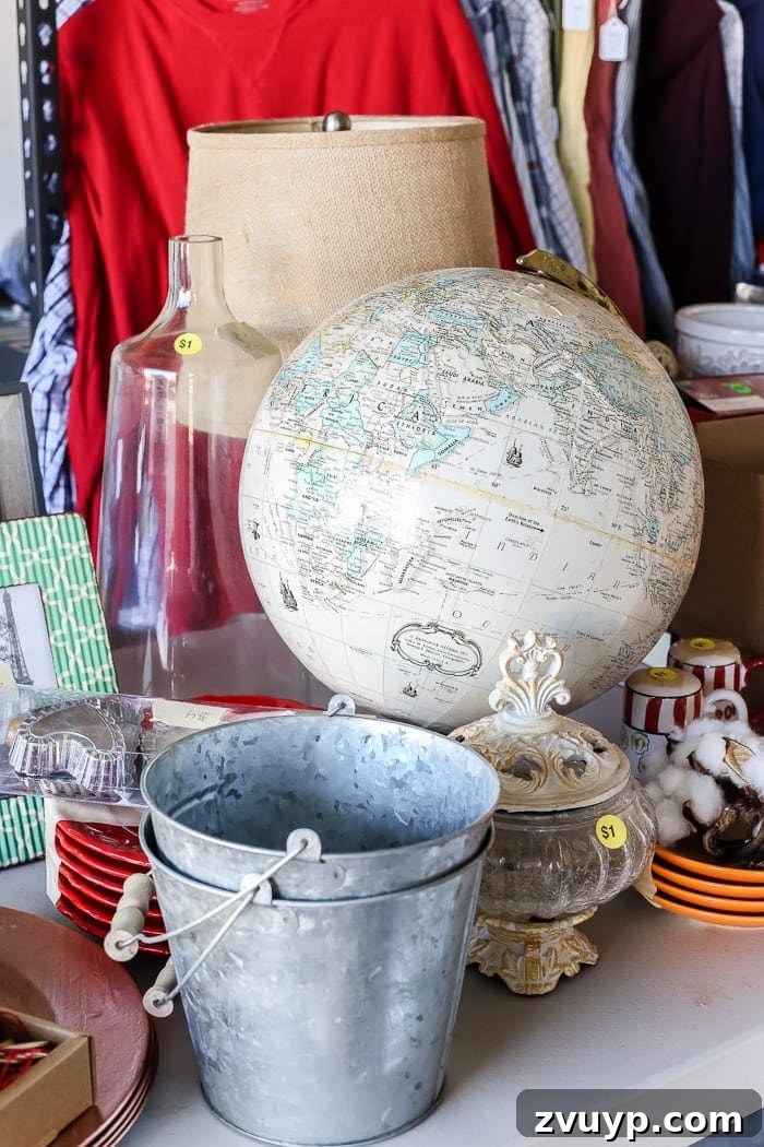 Maximize Your Garage Sale Earnings with Smart Hosting Techniques 6 Garage Sale Cash Management | Learn how much change to get from the bank for a smooth and profitable garage sale.