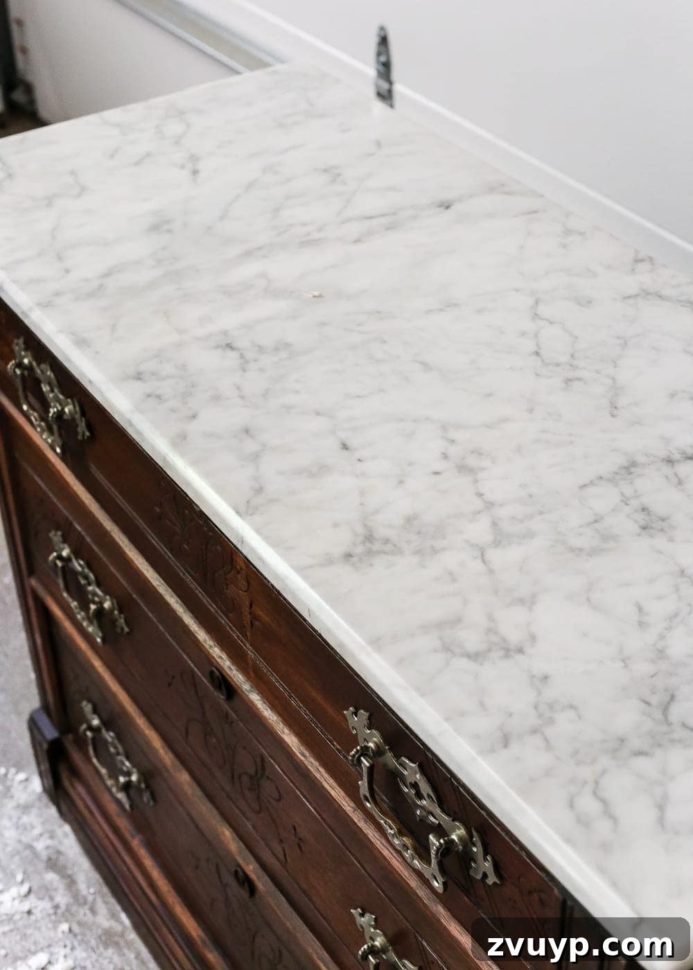 Elevate Your Entryway: Banish Marble Stains and Revamp Your Foyer Chest 6 Cleaned marble surface after stain removal