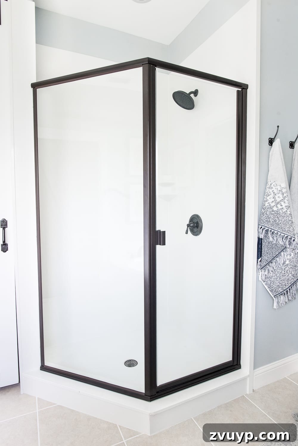 Stunning Bathroom Transformation Unveiled with Lowe's 16 Lowe's Spring Makeover Bathroom Reveal | blesserhouse.com - A team of 6 DIYers take on a bathroom makeover in 48 hours to transform a plain, builder grade space to give it character and modern farmhouse charm.