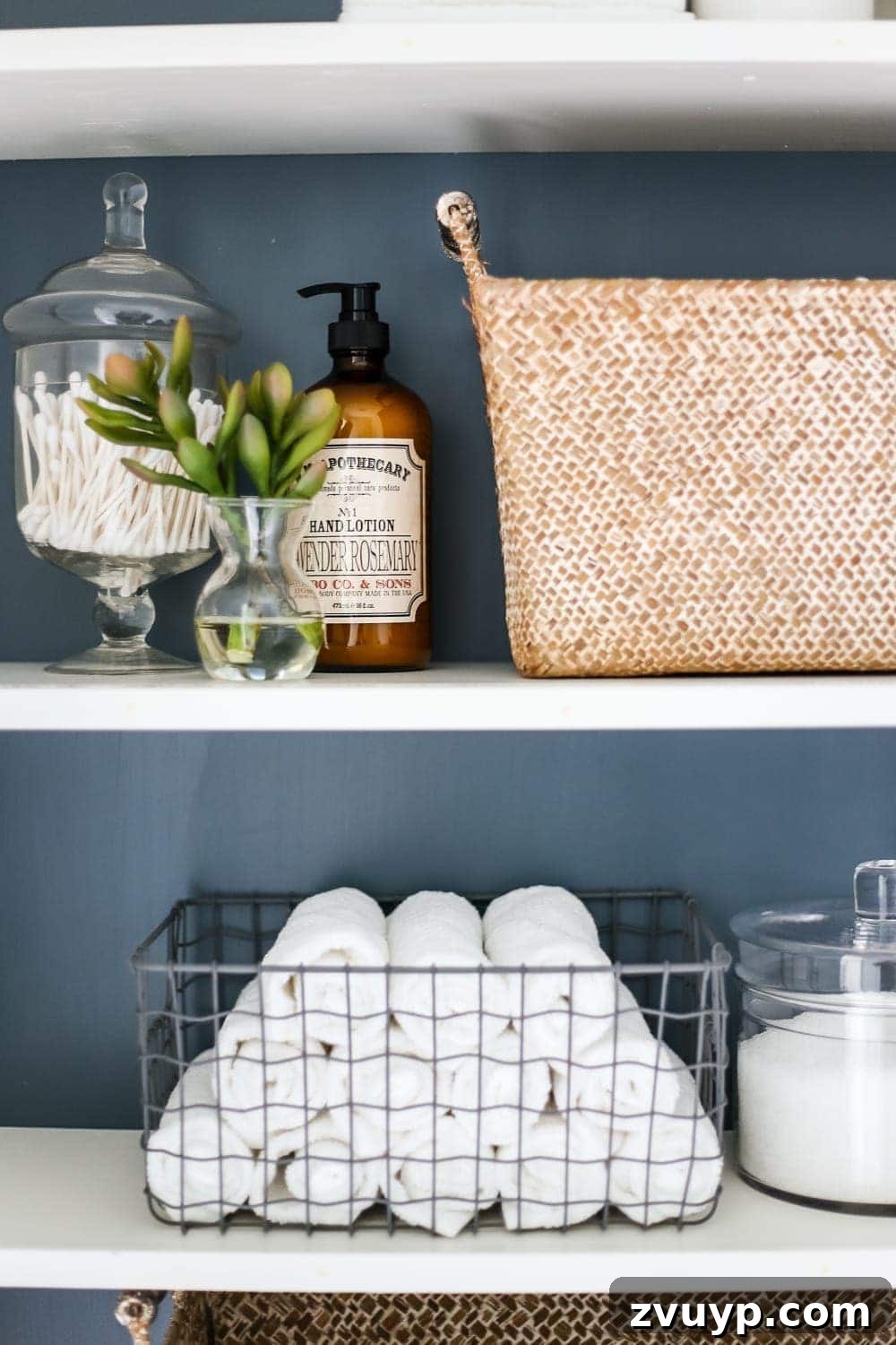 Stunning Bathroom Transformation Unveiled with Lowe's 31 Lowe's Spring Makeover Bathroom Reveal | blesserhouse.com - A team of 6 DIYers take on a bathroom makeover in 48 hours to transform a plain, builder grade space to give it character and modern farmhouse charm.