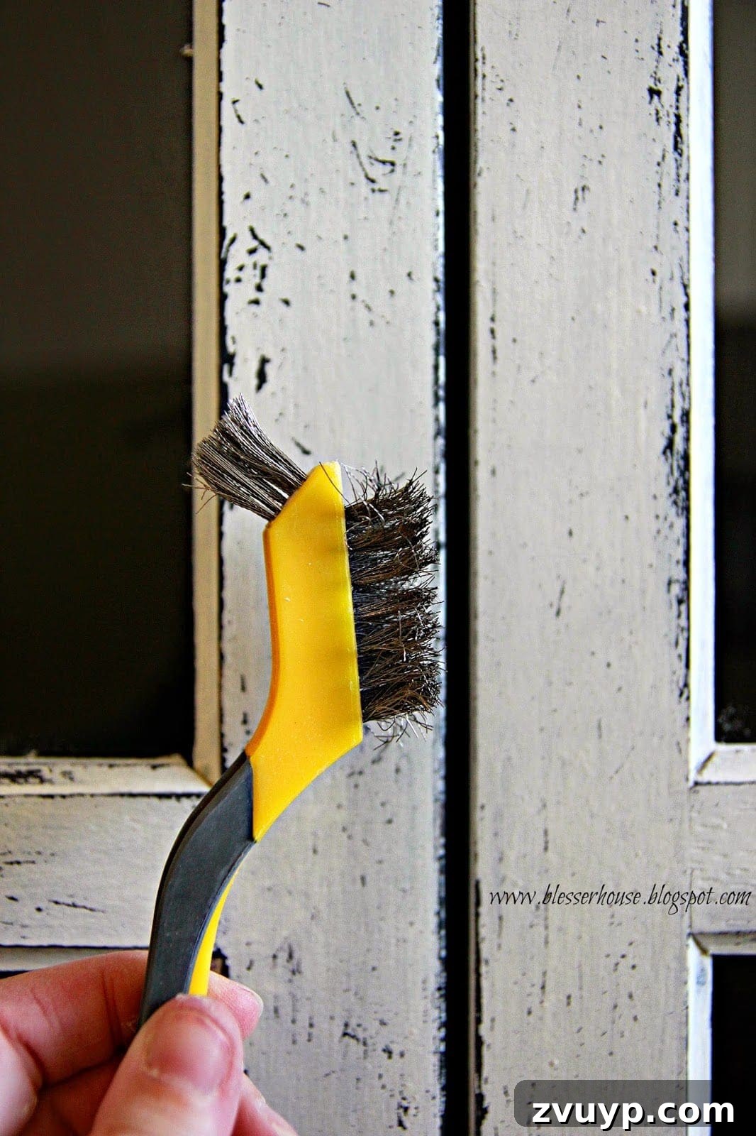 Furniture Painting Made Simple 25 how to get a chippy distressed look on painted furniture using a wire brush