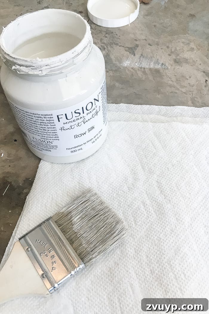 Furniture Painting Made Simple 29 how to dry brush furniture for a distressed look