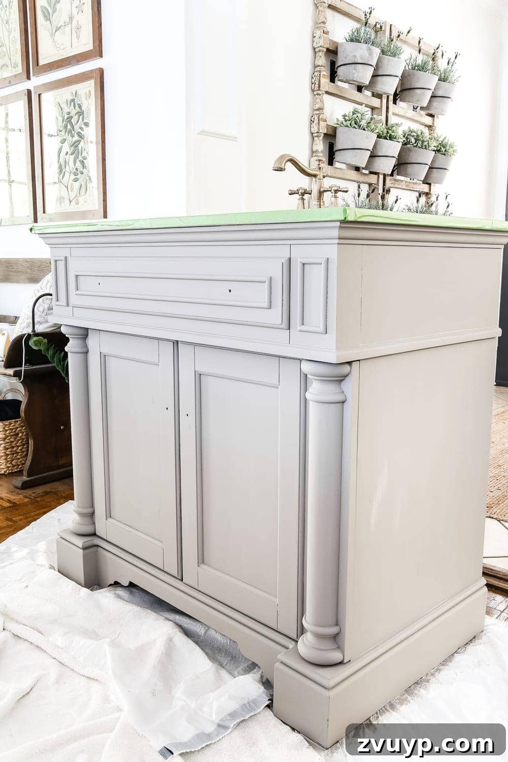 Rustic Gray Vanity Revival 3 Step-by-step application of Annie Sloan French Linen chalk paint for a gray wood look.
