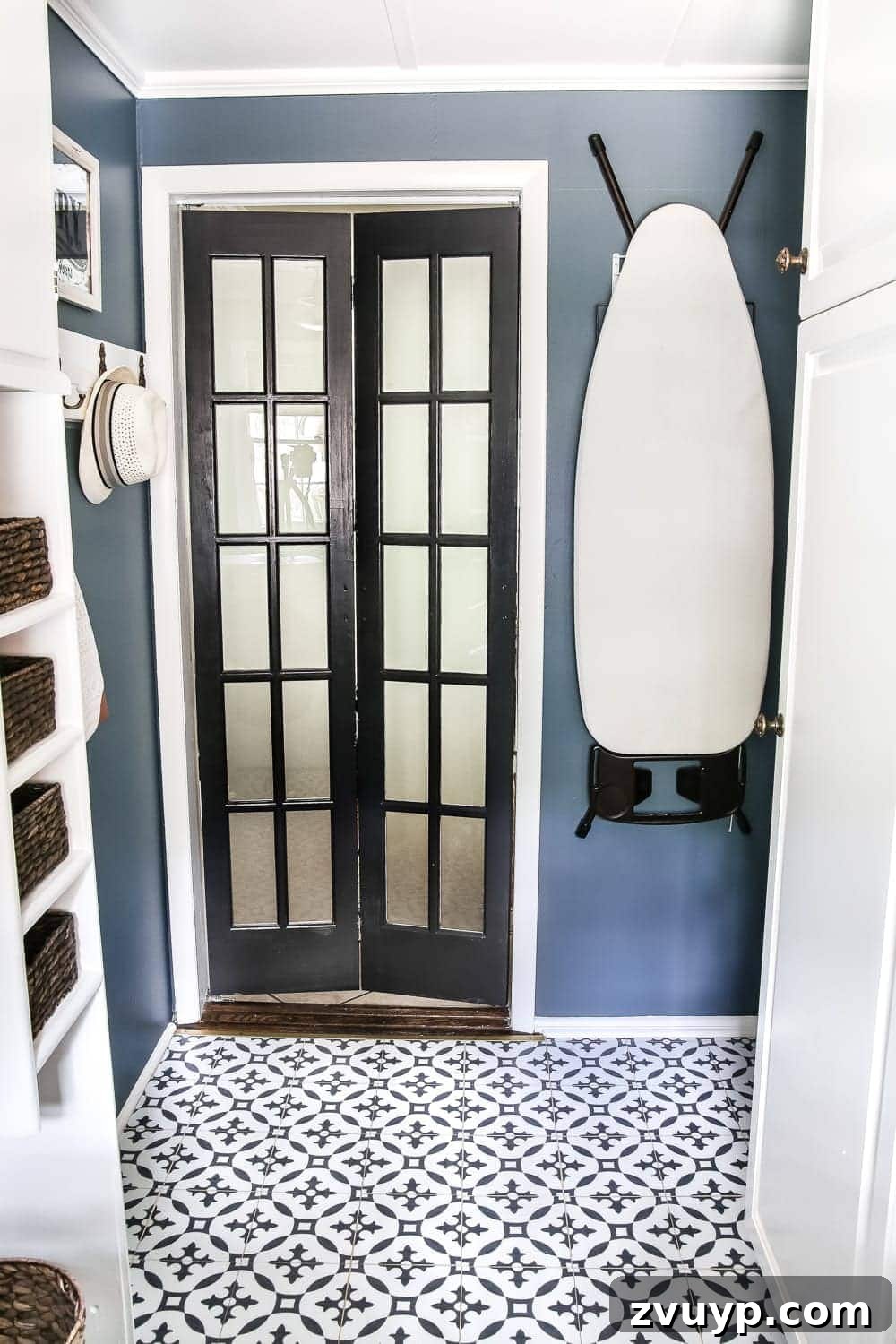 High Contrast Laundry Room: A Bold Statement Unveiled 8 High Contrast Laundry Room Makeover | blesserhouse.com - A dingy and dated laundry room gets a high contrast navy and white makeover packed with organizational strategies and budget-conscious DIY projects.