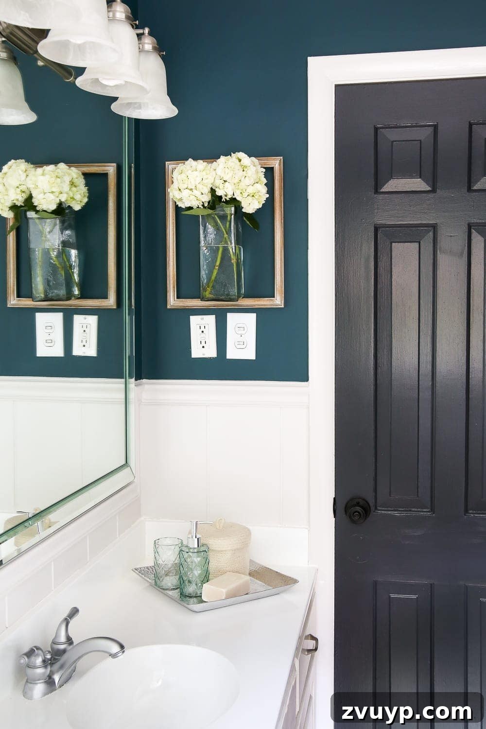 Making Your Home Look Expensive Without Breaking the Bank 14 High Contrast Bathroom Wall Decor with Bold Colors