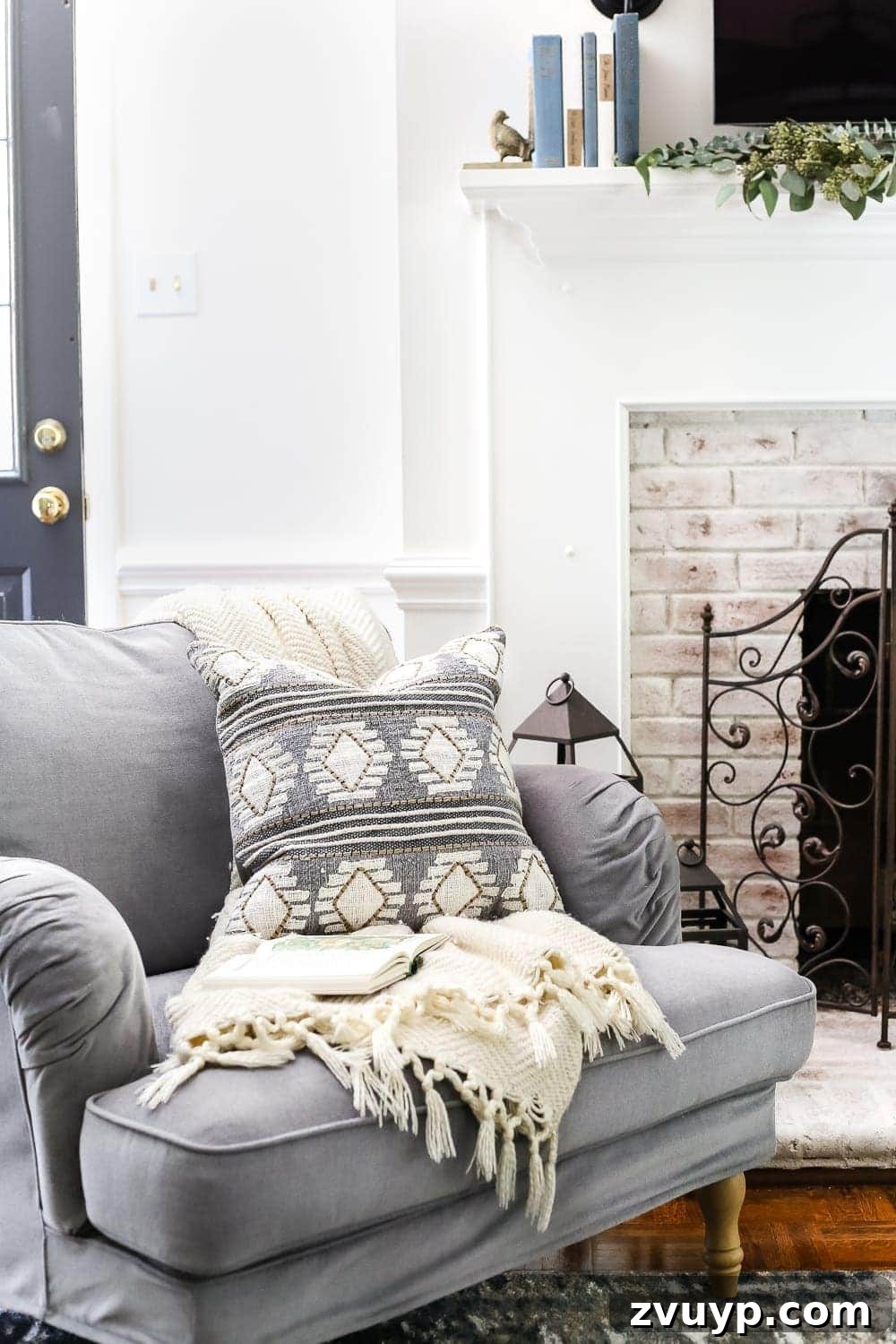 Making Your Home Look Expensive Without Breaking the Bank 10 Elegant Living Room with Classic Furnishings and Neutral Decor