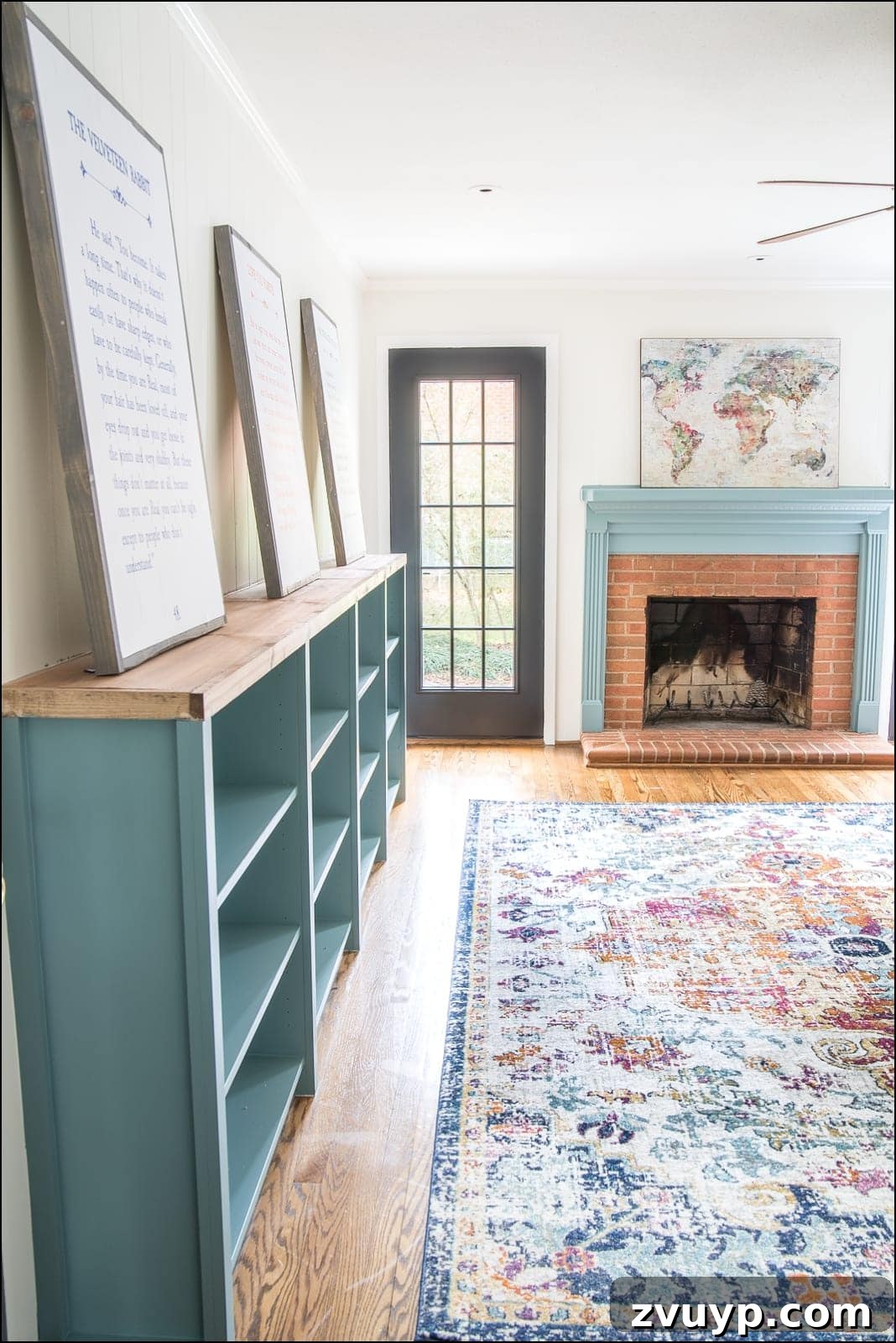 DIY Dream Playroom: Seamless Built-In Bookshelves 21 An easy to follow step-by-step tutorial showing how to build bookcase built-ins using IKEA Billy bookcases. #IKEAhack #homeimprovement #build #playroom