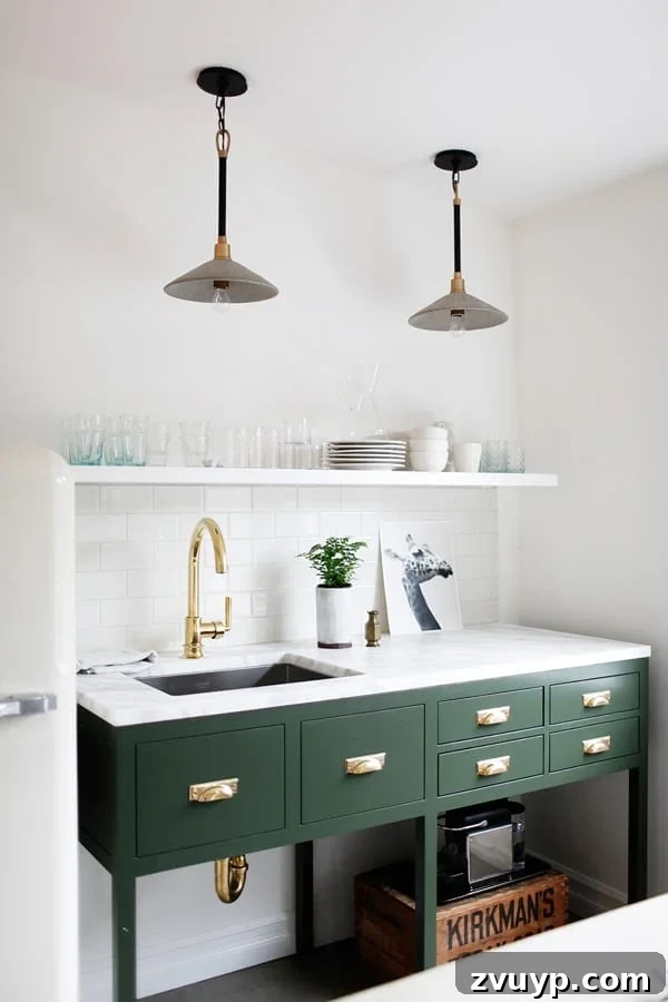 Fresh Green Kitchen Cabinet Ideas 12 Kitchen cabinets in Benjamin Moore Chimichurri, a vibrant, herbal green that adds a fresh and organic touch.