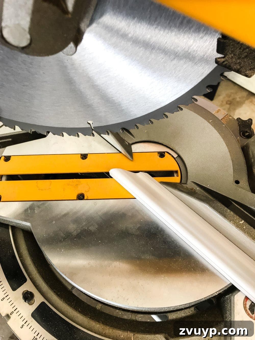 Crafting Your Perfect Picture Frames 9 Precisely mitered corners for seamless picture frame molding