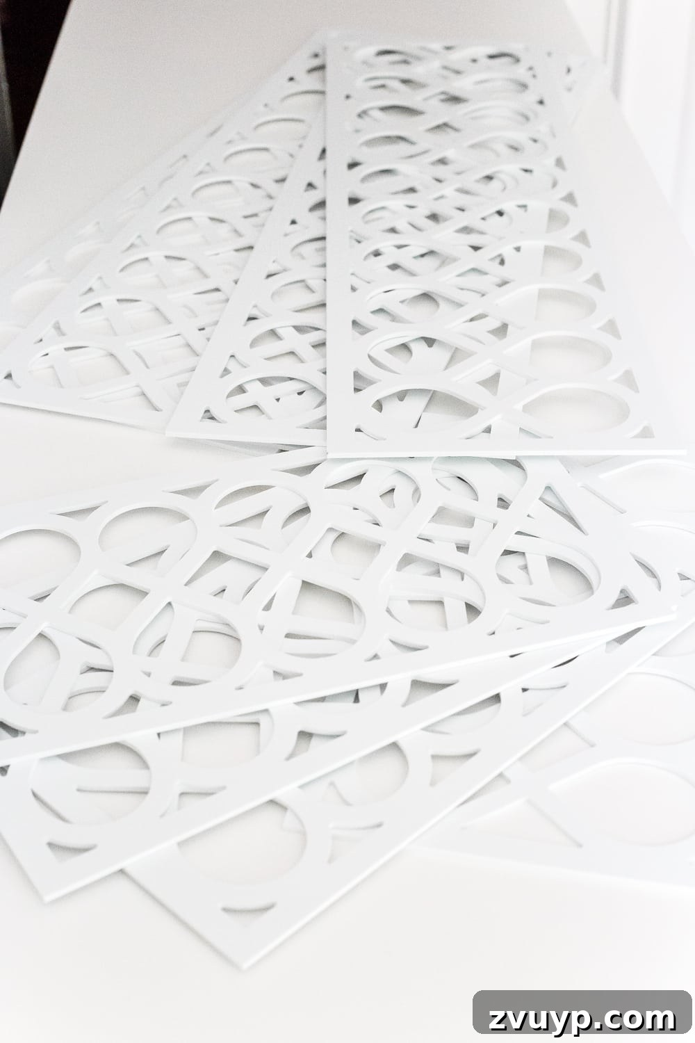 Chic Applique Makeover for Your IKEA Hemnes Dresser 6 How to add O'verlays appliques to a plain IKEA dresser