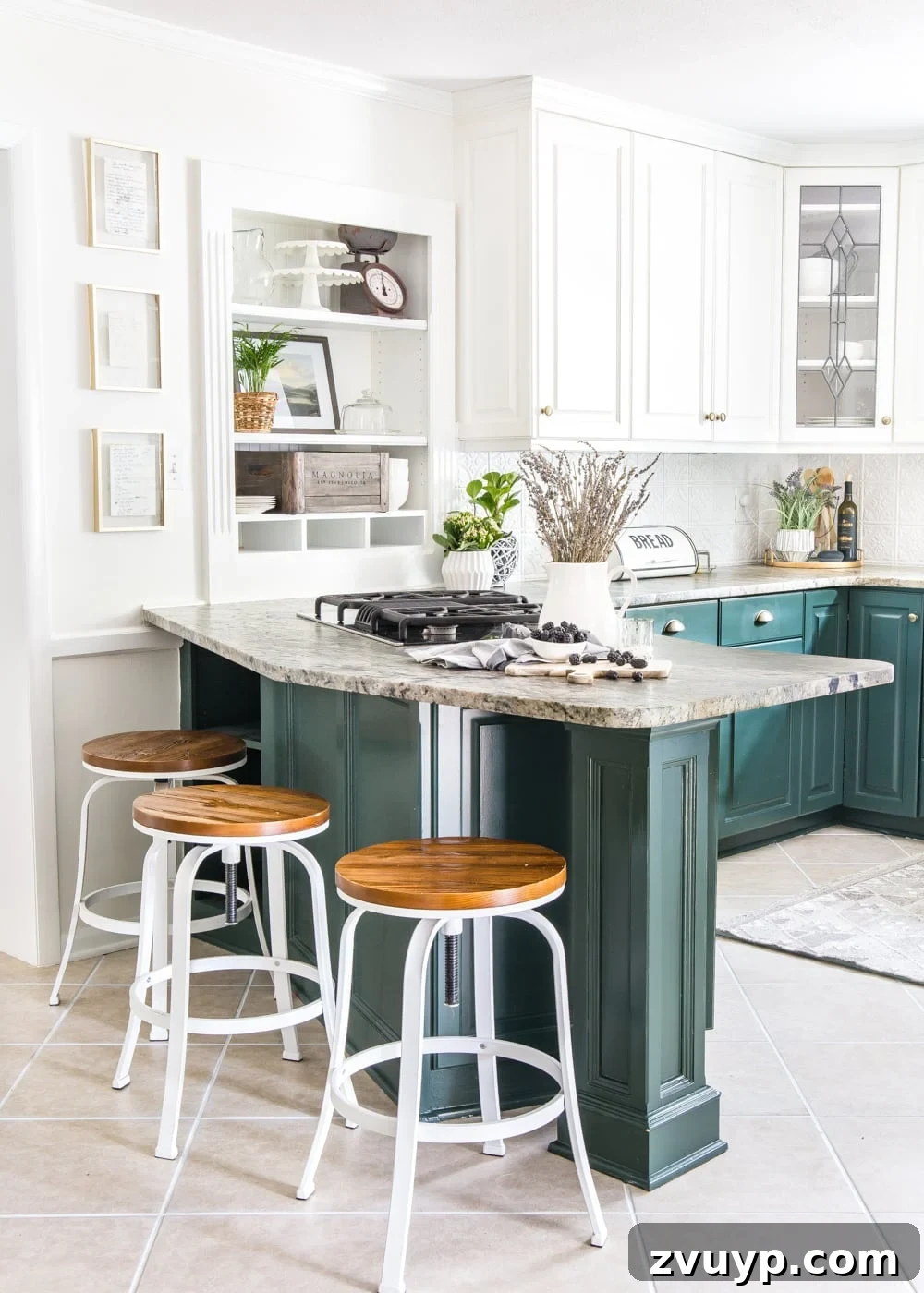 Capturing Stunning Interiors: A Pro Photographer's Playbook 5 A modern farmhouse kitchen with abundant natural light, perfectly captured for an interior design blog or real estate listing.