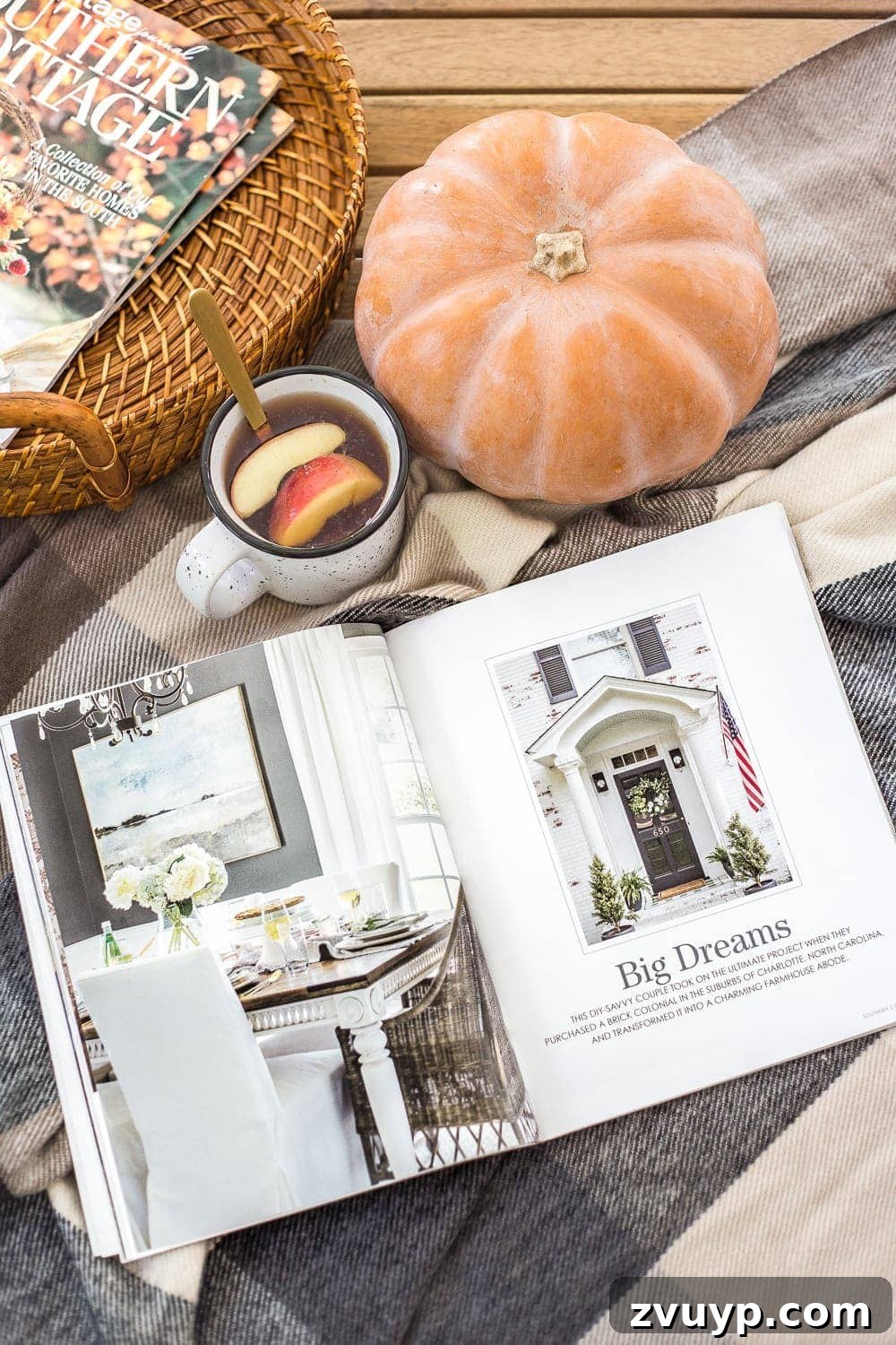Southern Cottage Showcase 3 A modern take on the classic, breezy Southern cottage decorating style & why it's best to embrace your home's existing beauty without succumbing to trends.