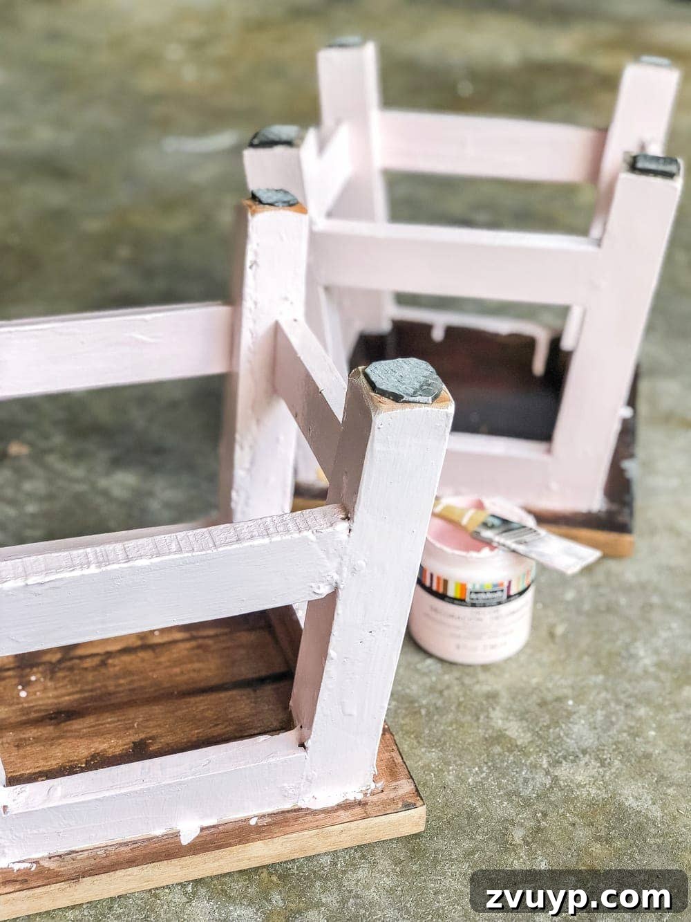 Your Custom Step Stool Creations 5 DIY Personalized Step Stools | blesserhouse.com - One easy trick to personalize any piece of wood to paint names and designs on signs and furniture inexpensively. #personalizedstepstool #diysign #diymonogram