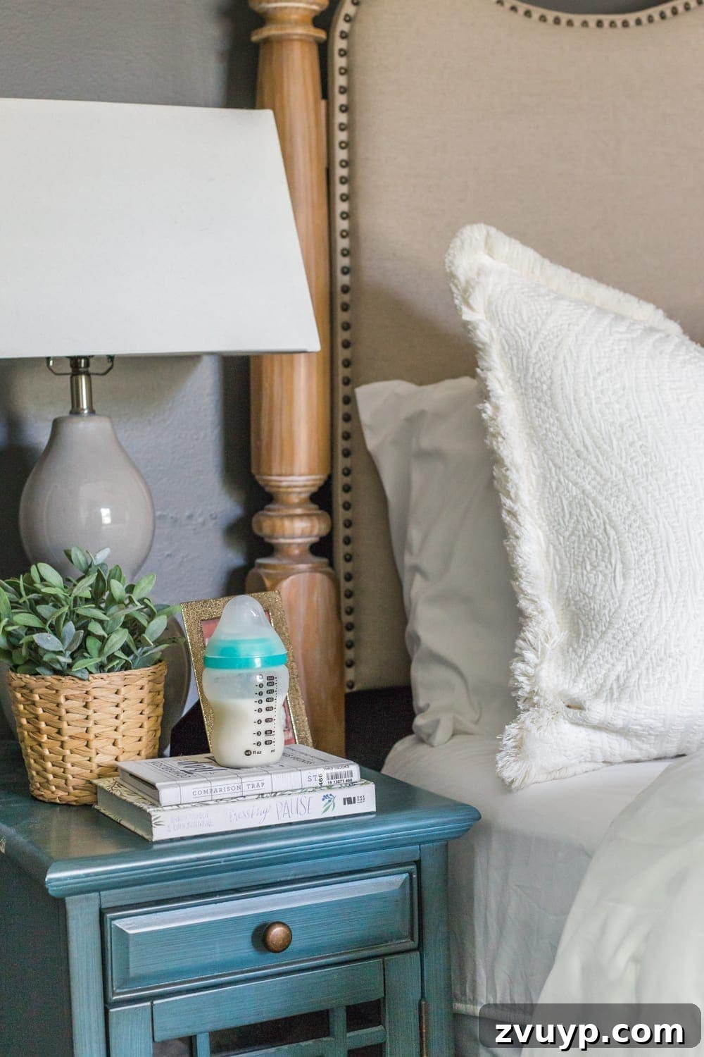 Smart Shortcuts for Exclusive Pumping Success 8 Exclusive Pumping Hack - Keep a bottle of fresh pumped milk on the nightstand for up to 6 hours for middle-of-the-night feedings.