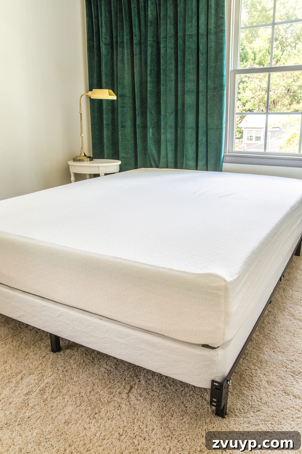 En İyi Uygun Fiyatlı Lüks Konforlu Yatak 3 The Best Budget Luxury-Feel Mattress | Three mattresses, three different price points, and how they compare to find a luxury feeling mattress that doesn't break the bank.