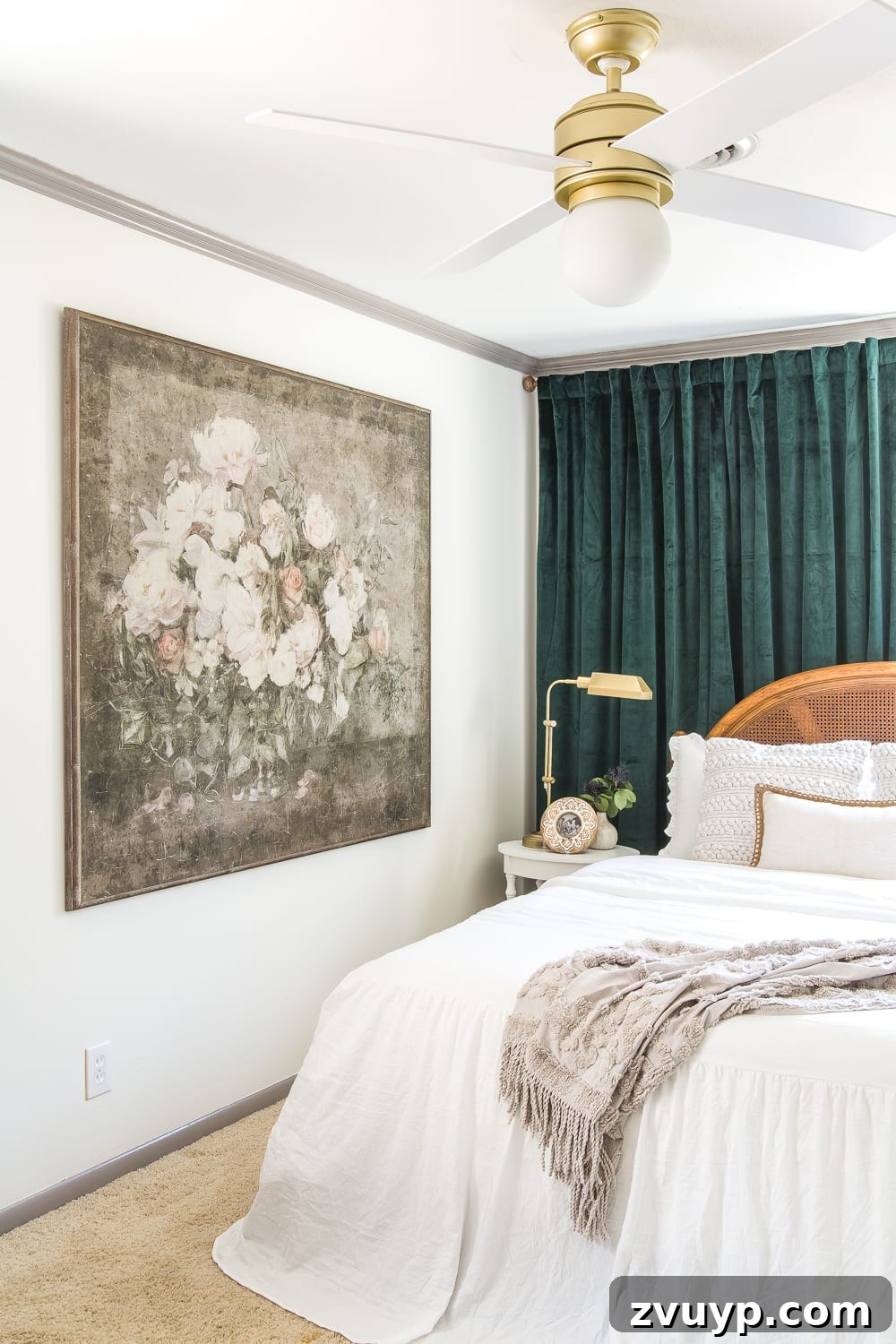 Vintage Chic Statements for the Guest Sanctuary 2 Vintage chic statement art in a guest bedroom