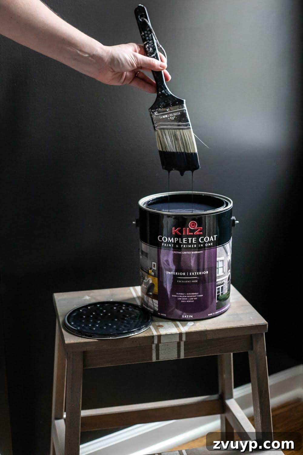 5 rules about primer and paint we wish we had known as beginner DIYers and how to create a paint finish on walls, doors, trim, and moldings that last. | Master Bedroom Refresh with Kilz®