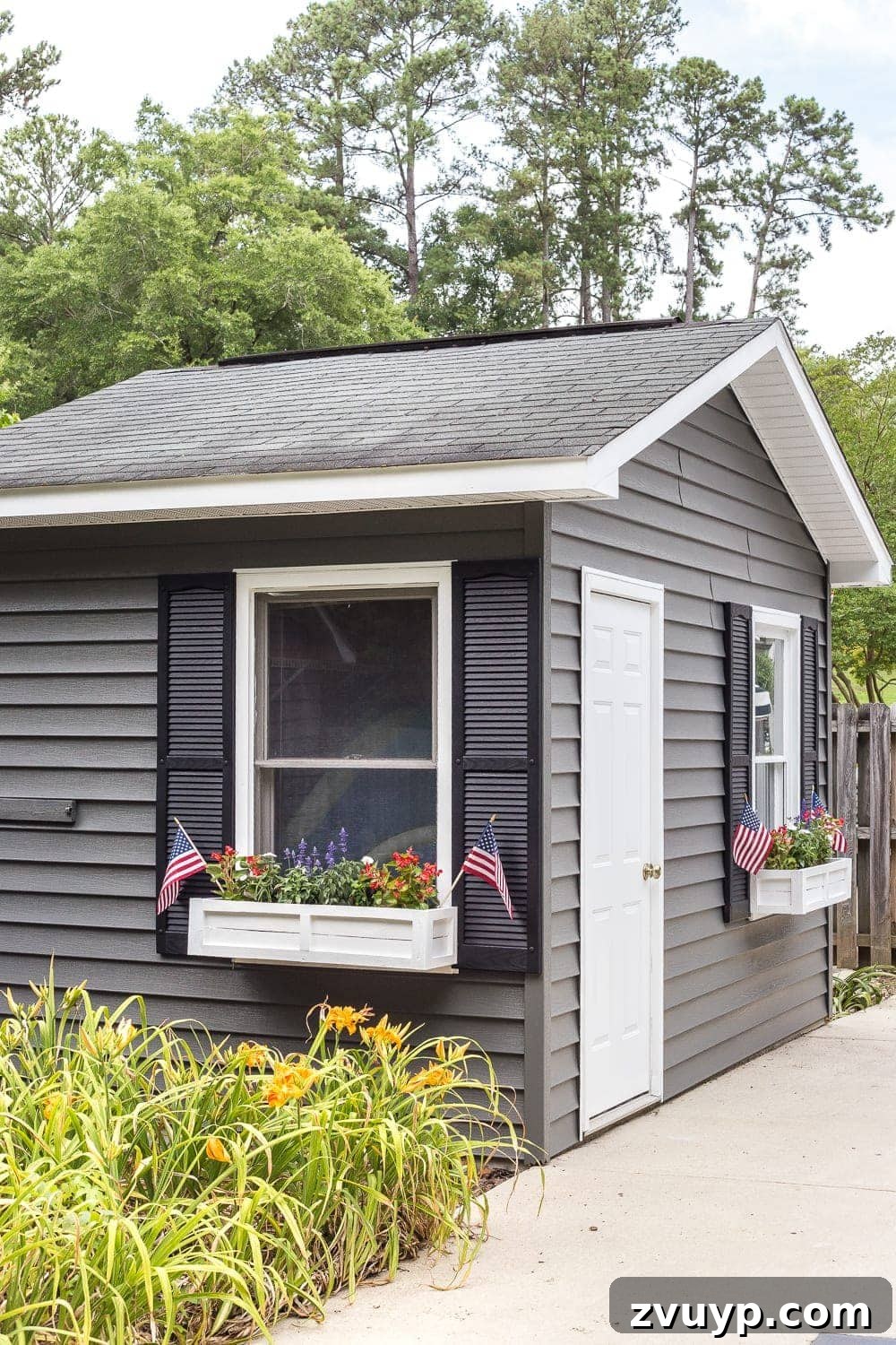 Blesser House 2019: Our 19 Most Popular Posts 7 Newly painted vinyl siding on a pool shed, looking fresh and modern