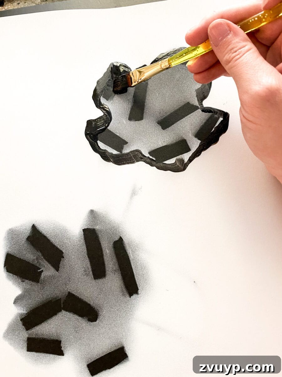 Botanical Silhouettes: Easy Leaf Painting 6 diy silhouette art using leaves and paint
