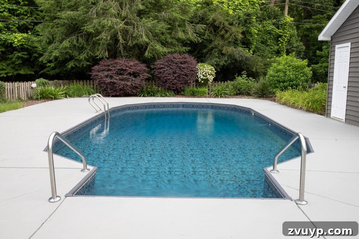 Eski Havuz ve Terasınız Yenilensin: Kendin Yap Dayanıklı Beton Boyası 26 finished concrete patio and pool deck with paint