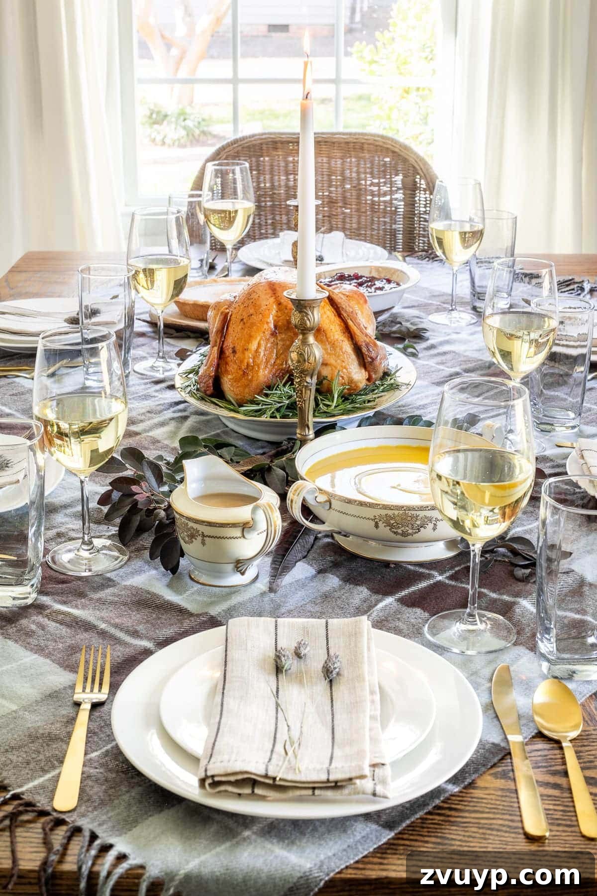 Frugal and Fabulous Thanksgiving Table Decor and Cooking Timeline 4 Close-up of inexpensive Thanksgiving table decor ideas featuring a vintage plate