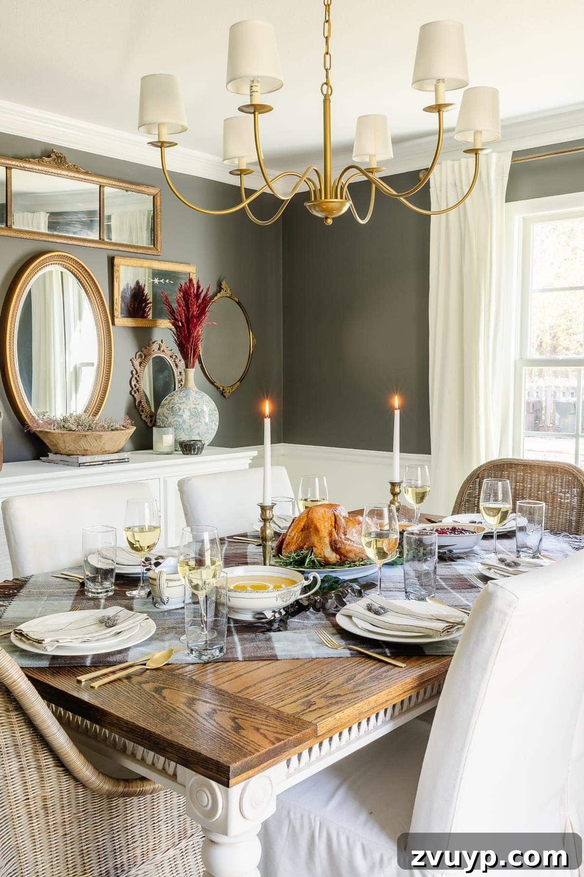 Frugal and Fabulous Thanksgiving Table Decor and Cooking Timeline 10 Elegant Thanksgiving table setting with classic decor
