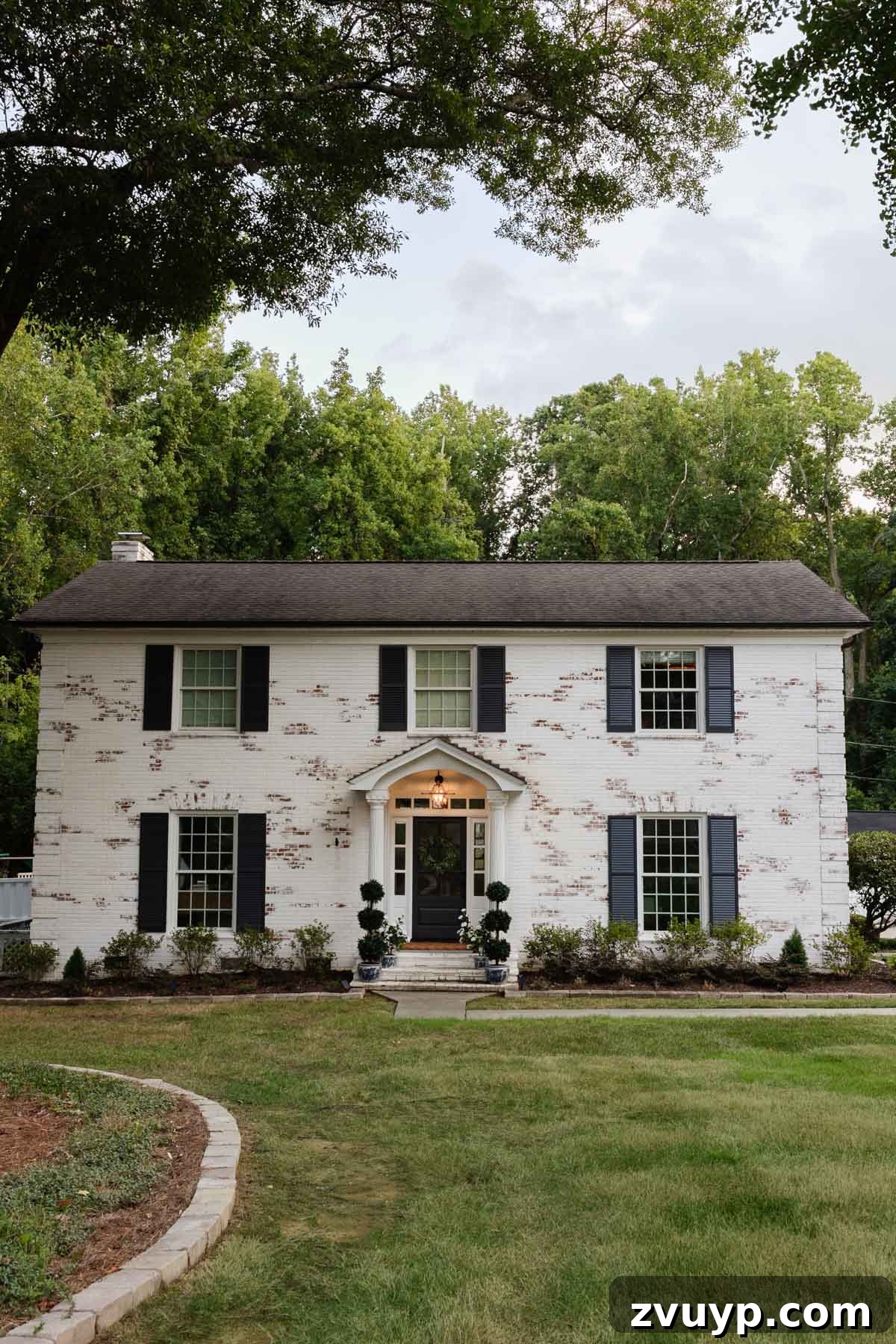 18 Paint Ideas That Will Completely Redesign Your Home 4 colonial limewash brick house exterior