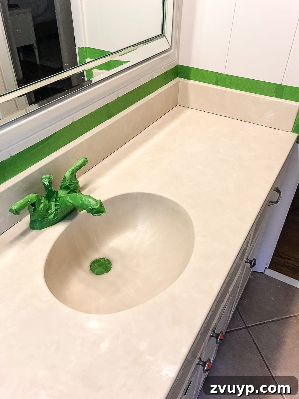 18 Paint Ideas That Will Completely Redesign Your Home 5 beige countertop before painting