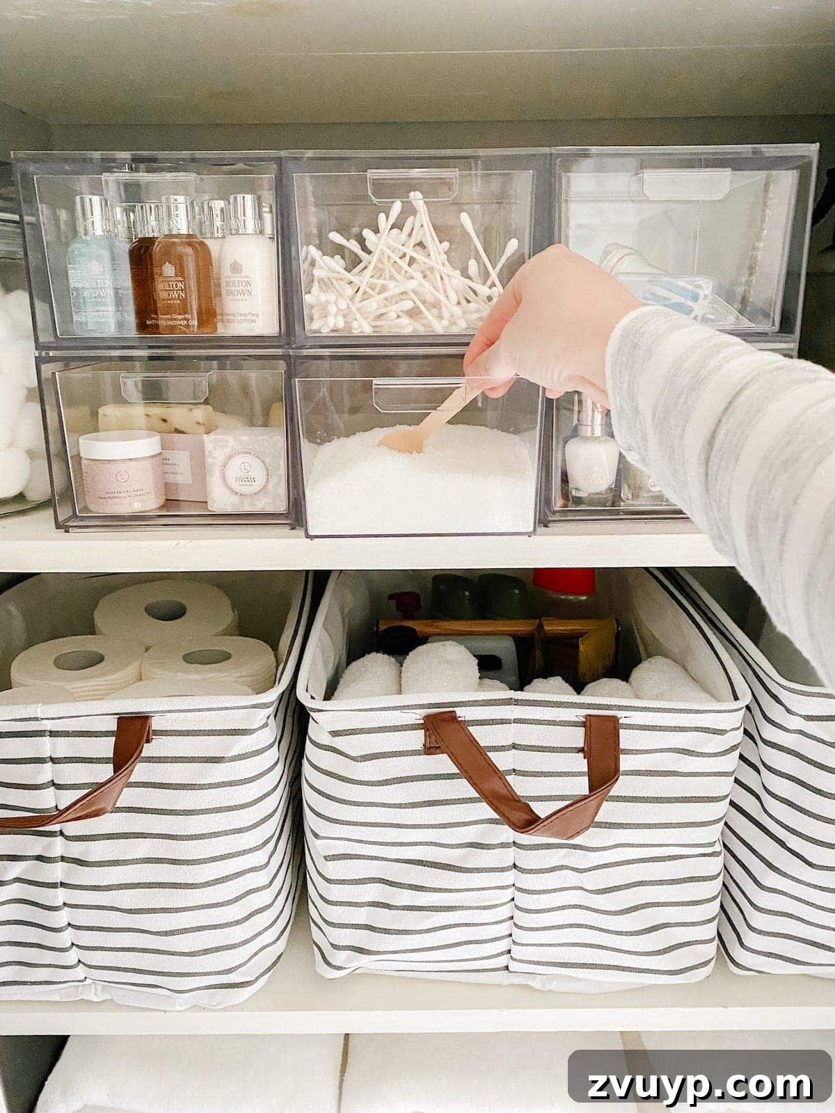 The Ultimate Kids Bathroom Organization Guide 9 A complete tour of kids' bathroom organization ideas + all of the best organizers to make every bathroom tidy.
