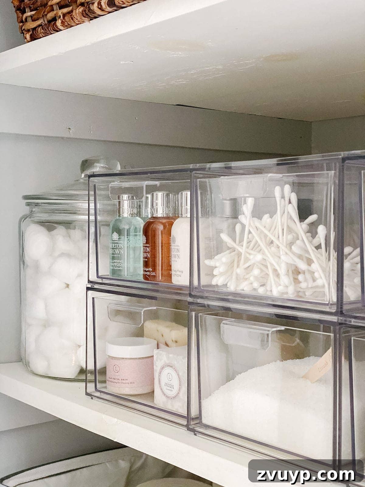 The Ultimate Kids Bathroom Organization Guide 10 A complete tour of kids' bathroom organization ideas + all of the best organizers to make every bathroom tidy.