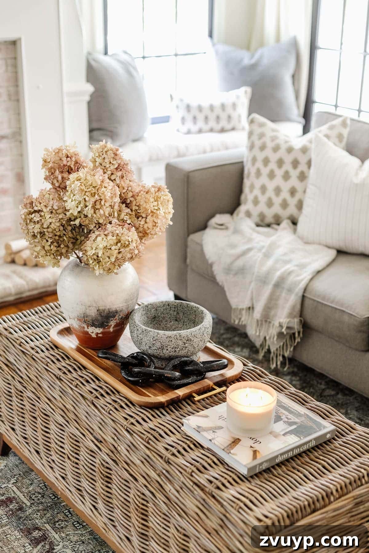 Sculpt Your Own Stylish Clay Chains 3 Styled coffee table with dried hydrangeas and a handmade air dry clay decorative chain