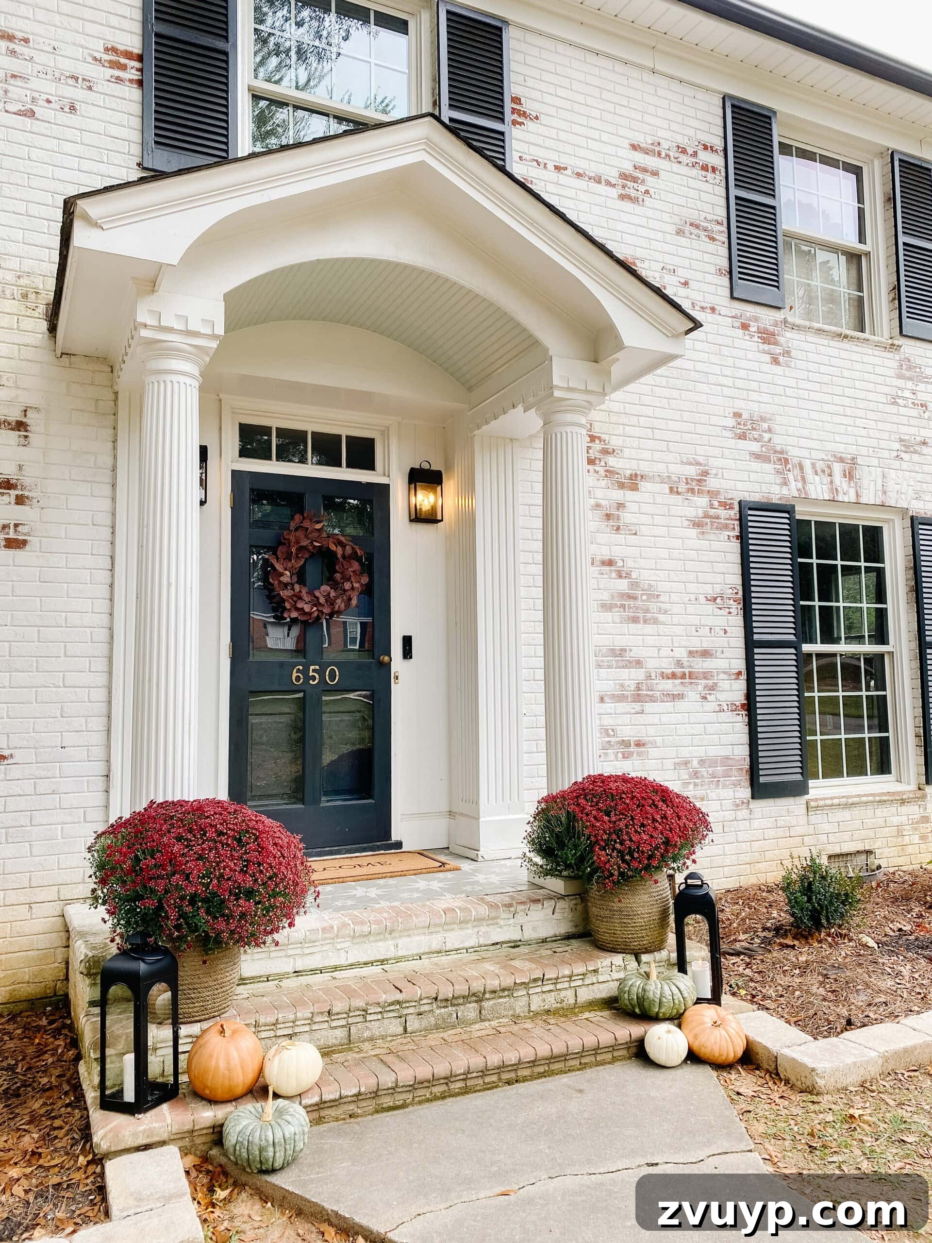 Prevent Pumpkin Rot 1 Minute Hack 7 preserved pumpkins on a front porch decorated for fall