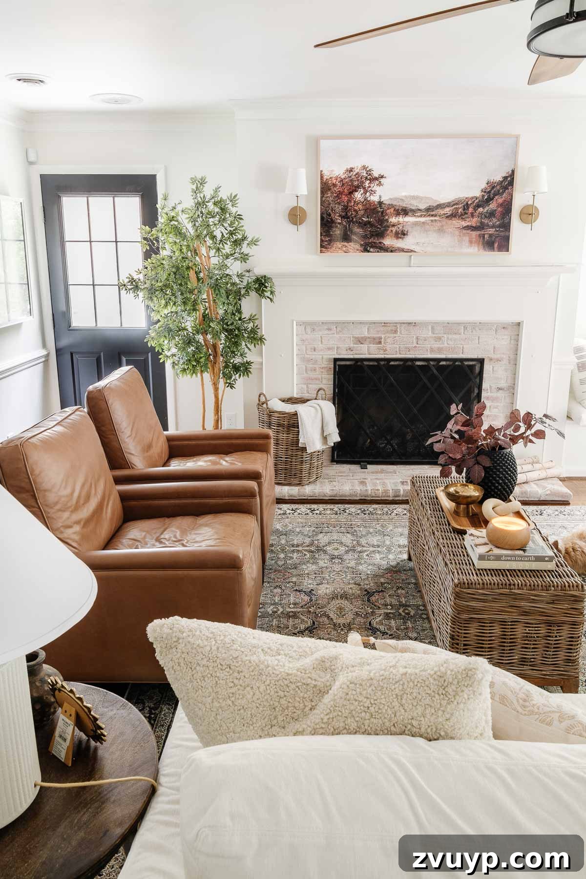 leather recliners with fall decor