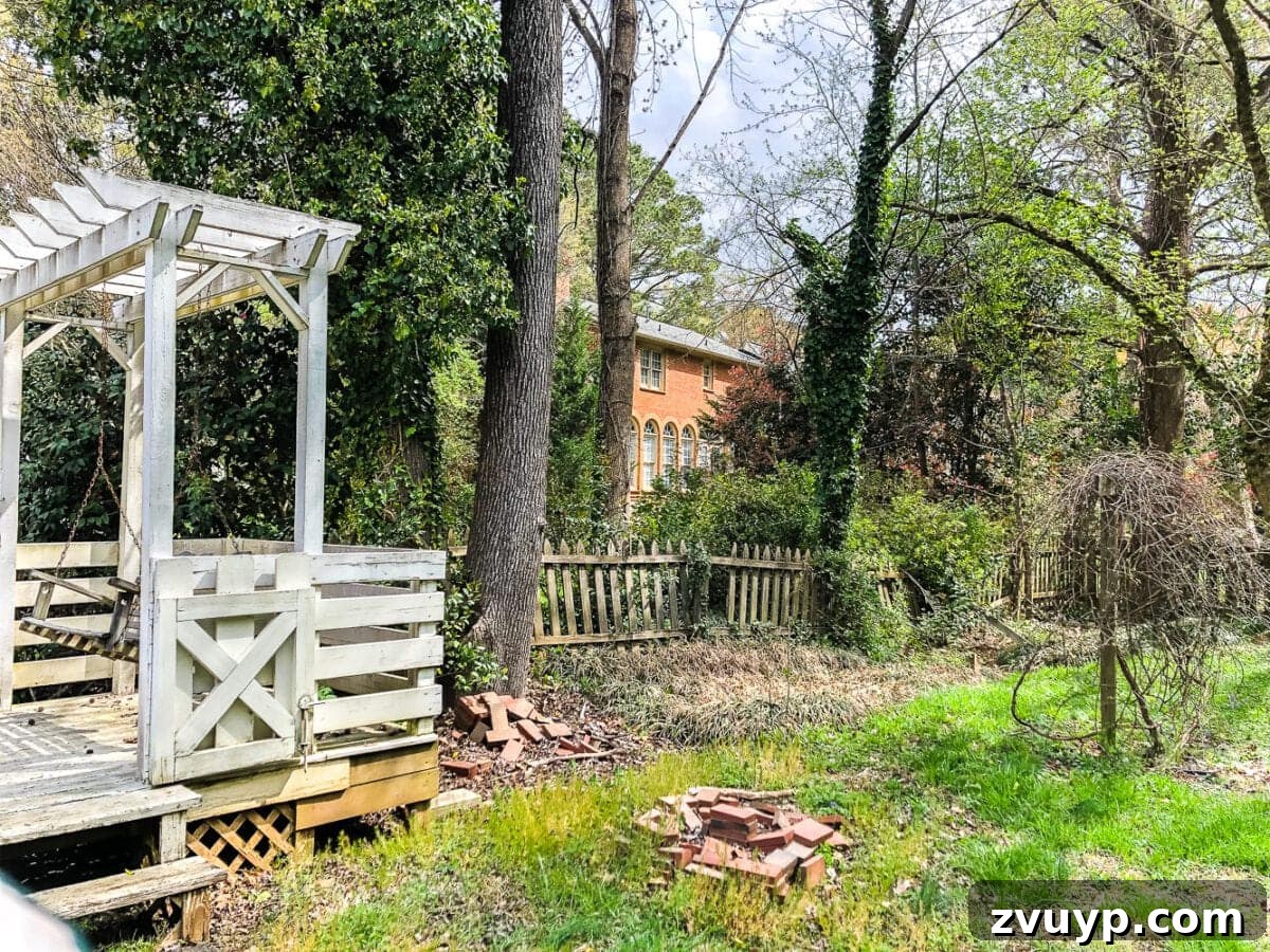 Vinyl Fence Installation Made Easy: Your Ultimate Guide 12 landscaping before