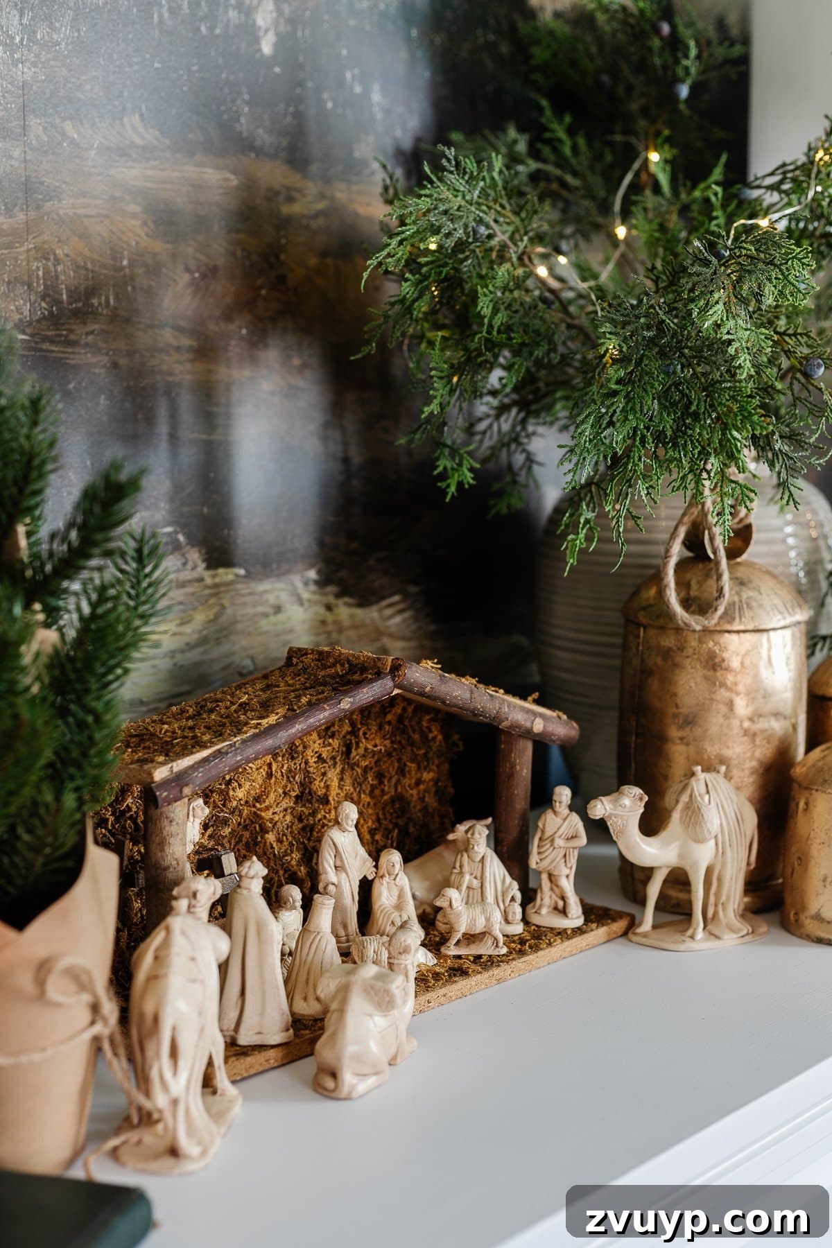 2021 Holiday Home Tour Classic Christmas Decor 14 nativity scene Christmas decor