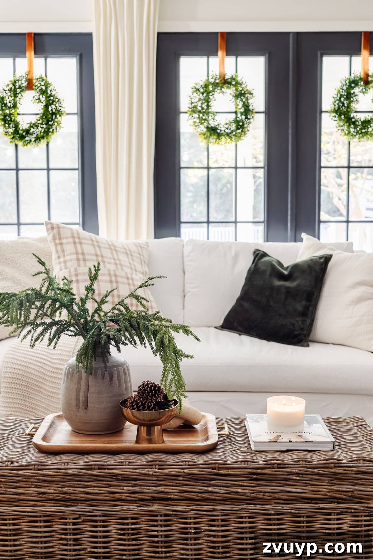 2021 Holiday Home Tour Classic Christmas Decor 31 neutral Christmas decor ideas