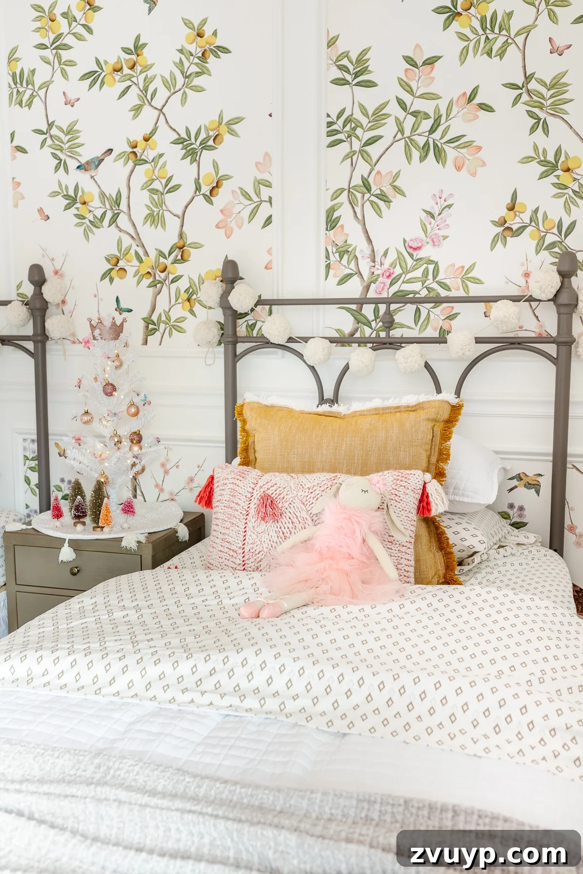 Simple Festive Touches for a Winter Cozy Bedroom 17 Kids' Christmas bedding
