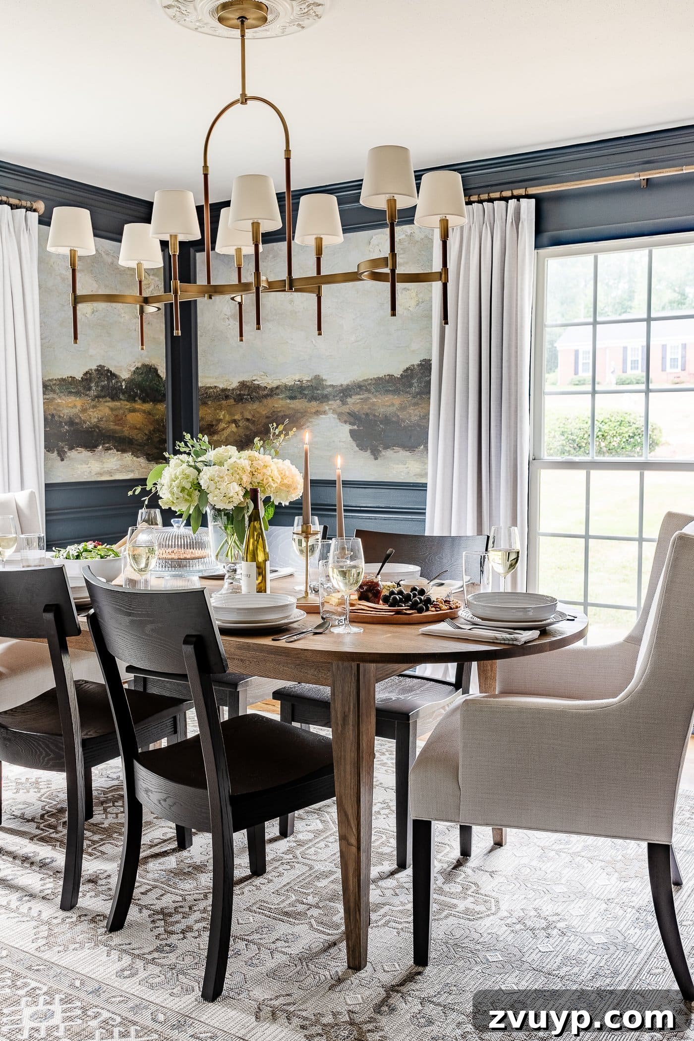 Your Go-To Guide for Flawless Table Settings, Every Time 2 a beautifully styled dining room featuring a simple yet elegant dinner table setting, ready for any occasion