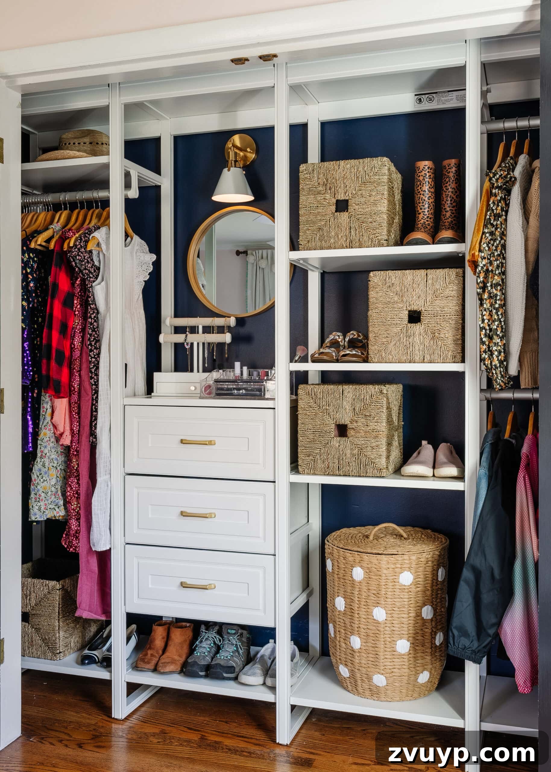 Girl's Guide to a Tidy Tiny Closet: 10 Smart Ideas 14 small closet idea for girls with vanity area and clothing storage
