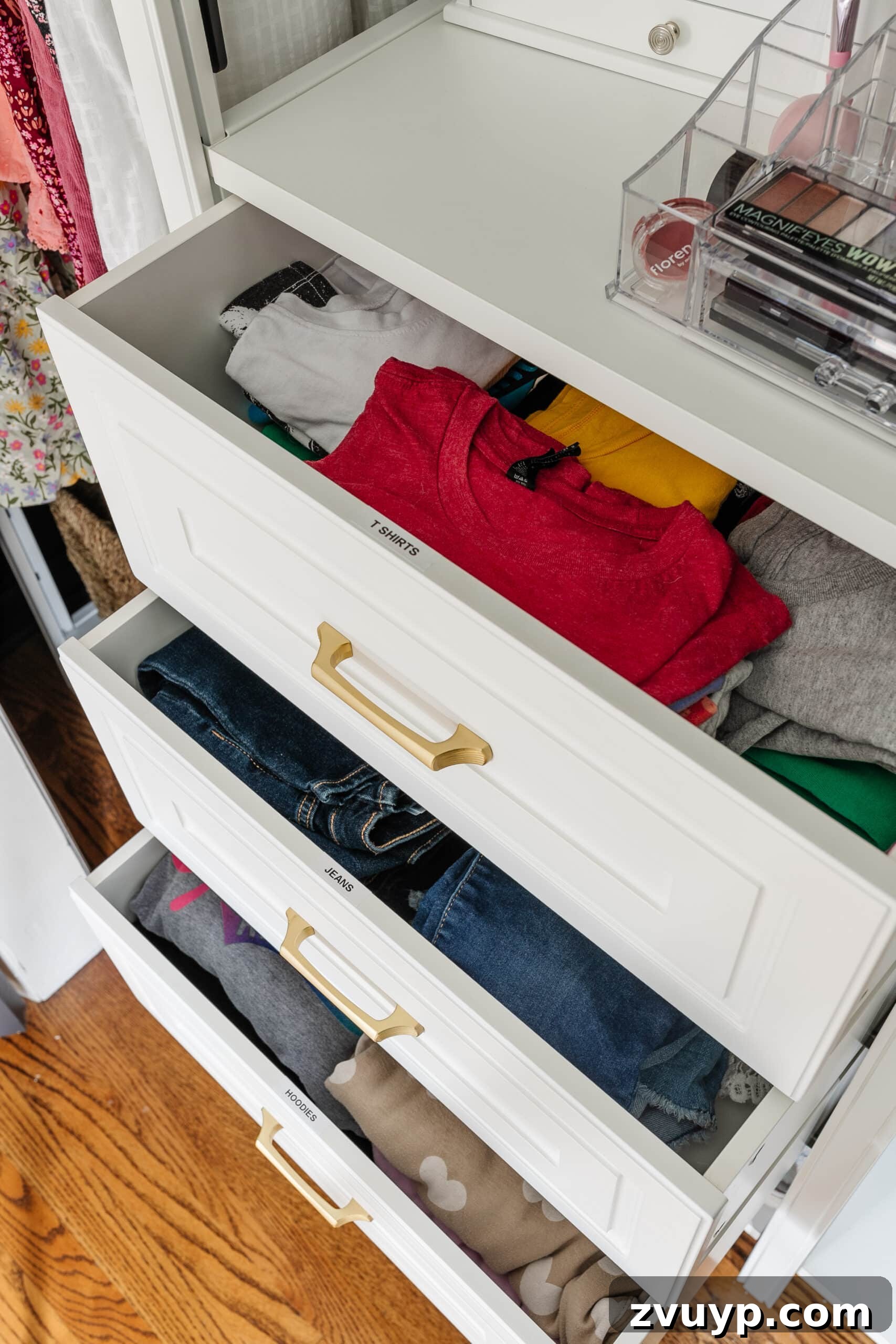 Girl's Guide to a Tidy Tiny Closet: 10 Smart Ideas 9 organized closet drawers with labels for clothing