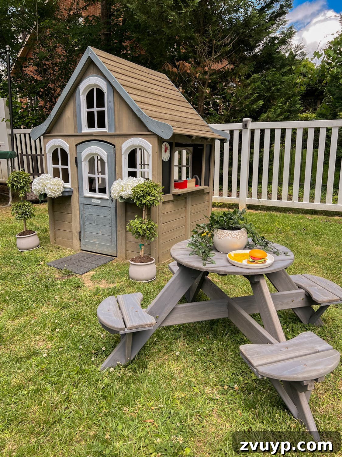 Transform Your Side Yard: 8 Play Area & Trampoline Design Ideas 10 kids outdoor picnic table and playhouse, set for imaginative play