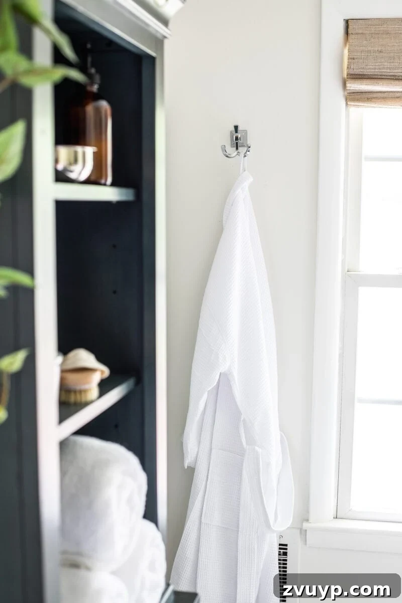 Small Bathroom Illusions: Design Tips for a Spacious Feel 15 Bright bathroom with abundant natural light