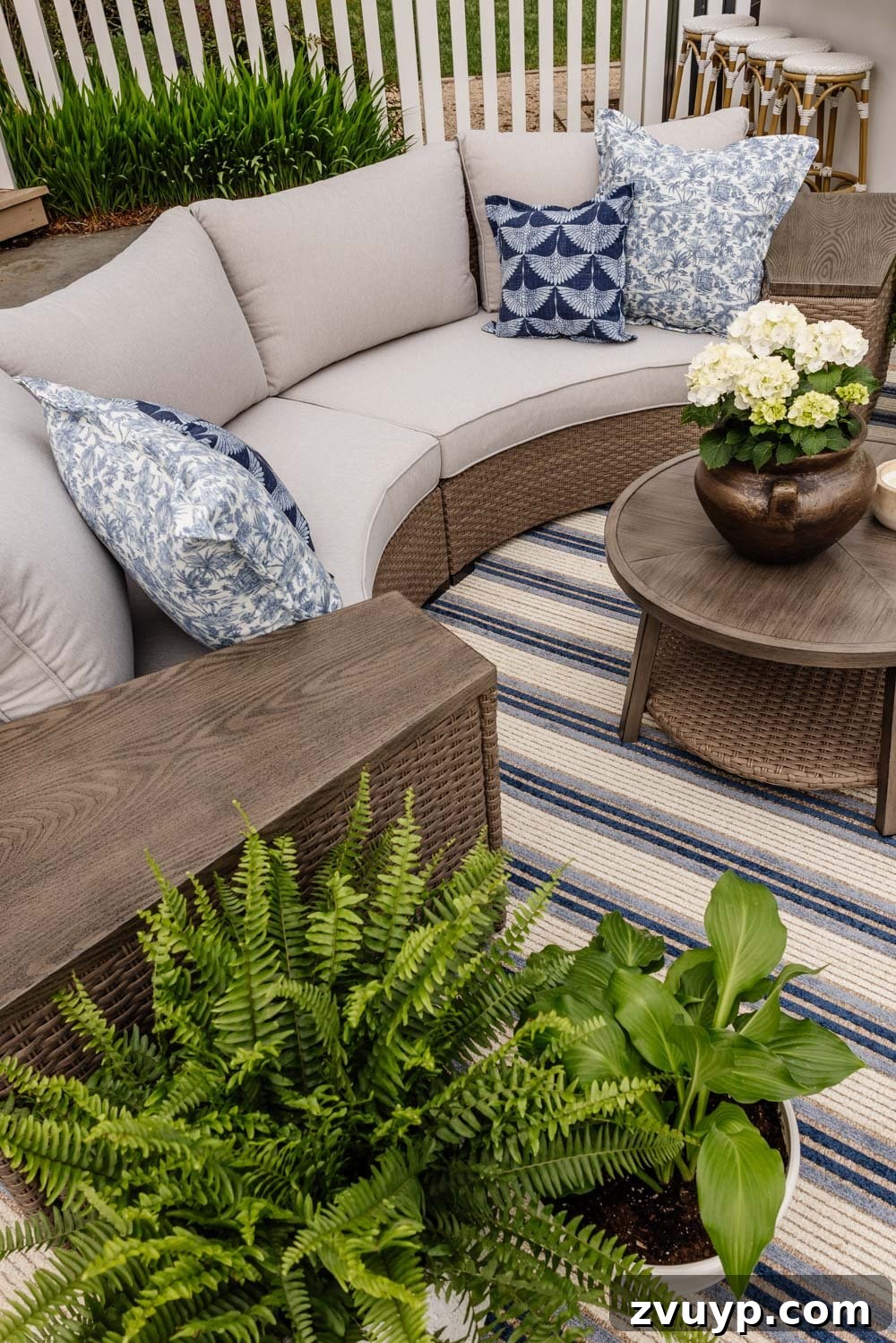 Affordable Outdoor Furniture Finds 3 curved outdoor furniture with storage tables