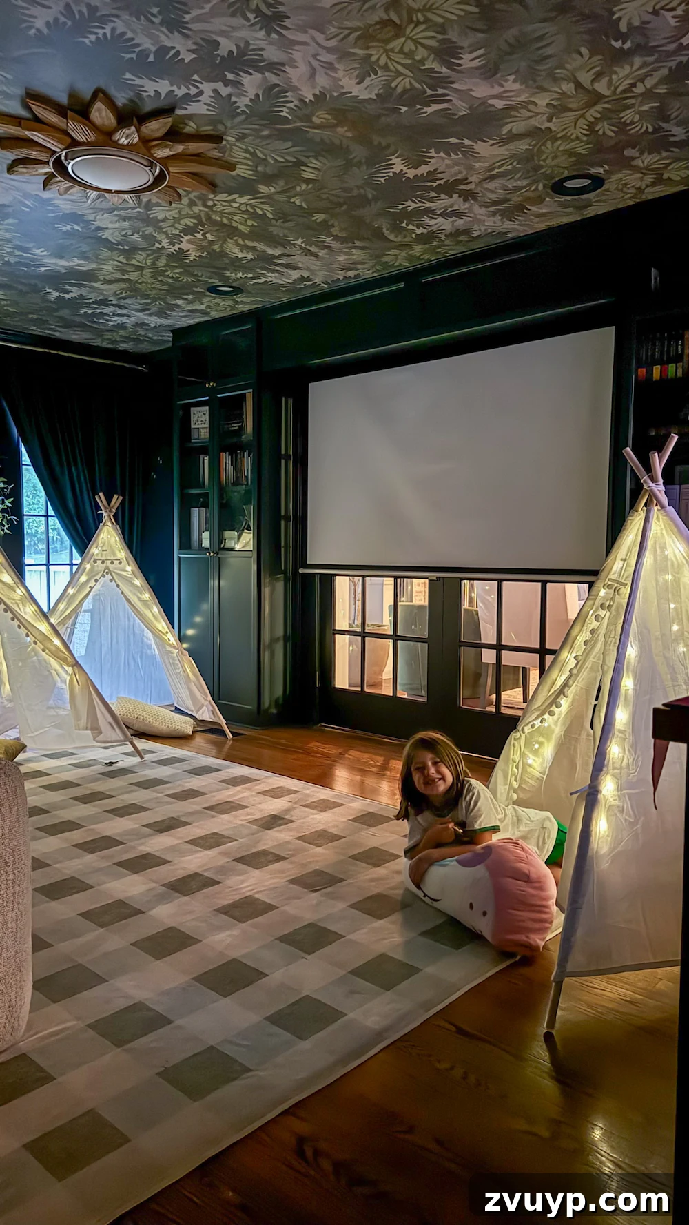 Parent Trap Birthday: Double the Fun, Half the Price 4 Children enjoying the Parent Trap themed slumber party